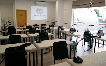 Academia Desirée. Formación En Tatuajes, Micro, Piercing Y Estética