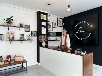 Arnela Estudio . Fineline Y Microrealismo En Narón