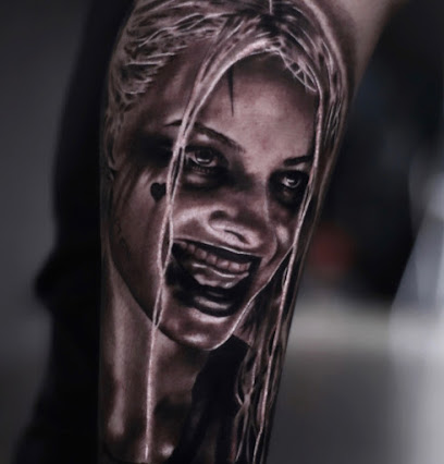 Black Memory Tattoo Barber