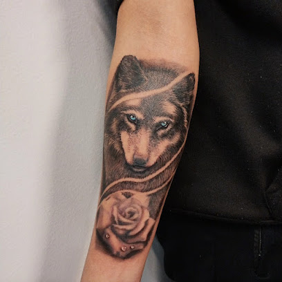 Blacksmith D.T Estudio De Tatuajes