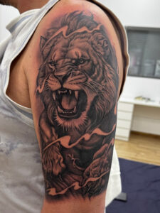 Dos Diamantes Tattoo