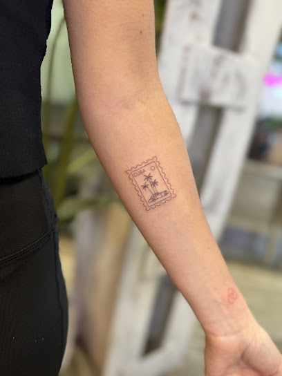 Fine Line Tattoo Valencia – Inkpulso