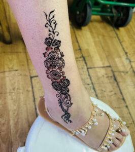 Henna Artist