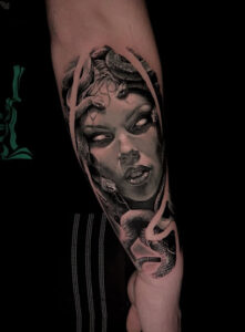 Kustom Tattoo – Tatuajes Gijón & Piercings Gijón