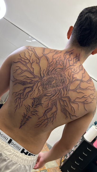 KüYen Art & Tattoo