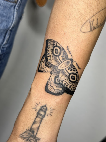 La Botánica Tattoo