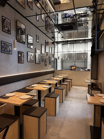 La Folie Burgers & Tatuaje