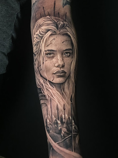 Love Trazart Tattoo Studio