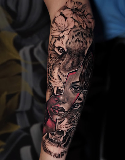 Madre Santa Tattoo Studio