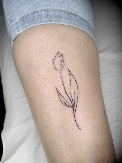 Madreselva Tattoo Studio