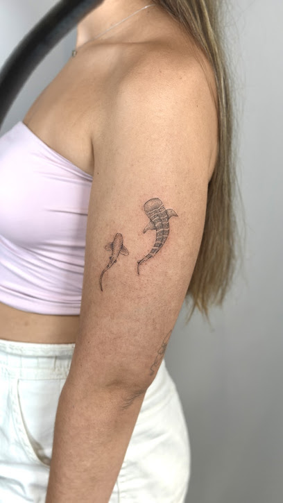 New Rolls Tattoo Y Barber
