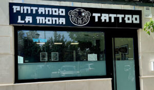 Pintando La Mona Tattoo