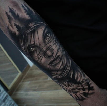 Roar Tattoo Studio