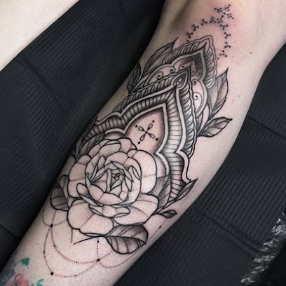 Rosa Laguna Tattoo