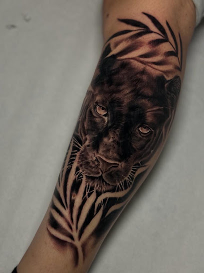 Salamanca Classic Tattoo Piercing