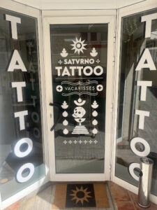 Saturno Tattoo Vacarisses