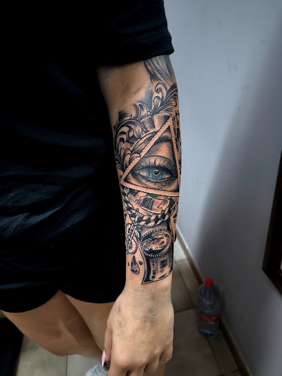 Savia Negra Tattoo