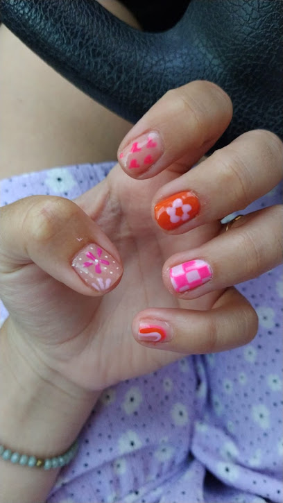 Studio Blanqueta Tattoo, Piercings And Nails