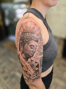Tattoo Y Piercing Tragus Reus