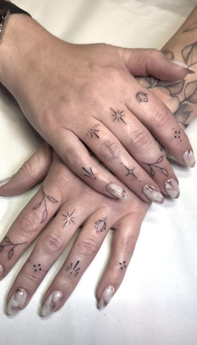 Tik Tak Boom Tattoo / Estudio De Tatuajes Oviedo