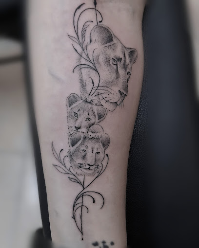Wanderlust Tattoo Shop